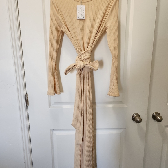 New By Tess Ribbed Maxi Dress - Picture 6 of 7